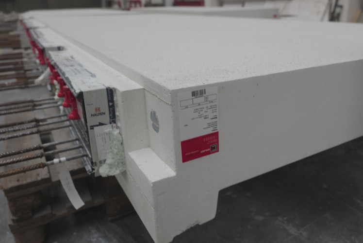 Low carbon parapets white concrete made with D-Carb