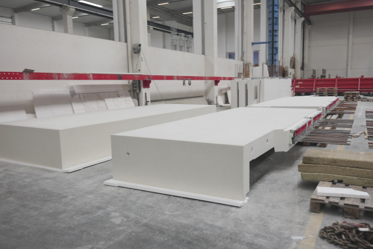 Low carbon parapets white concrete made with D-Carb