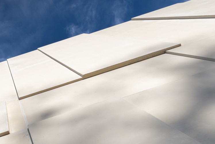 Gymnase Guy Môquet Precast Concrete Cladding made with Aalborg White Cement